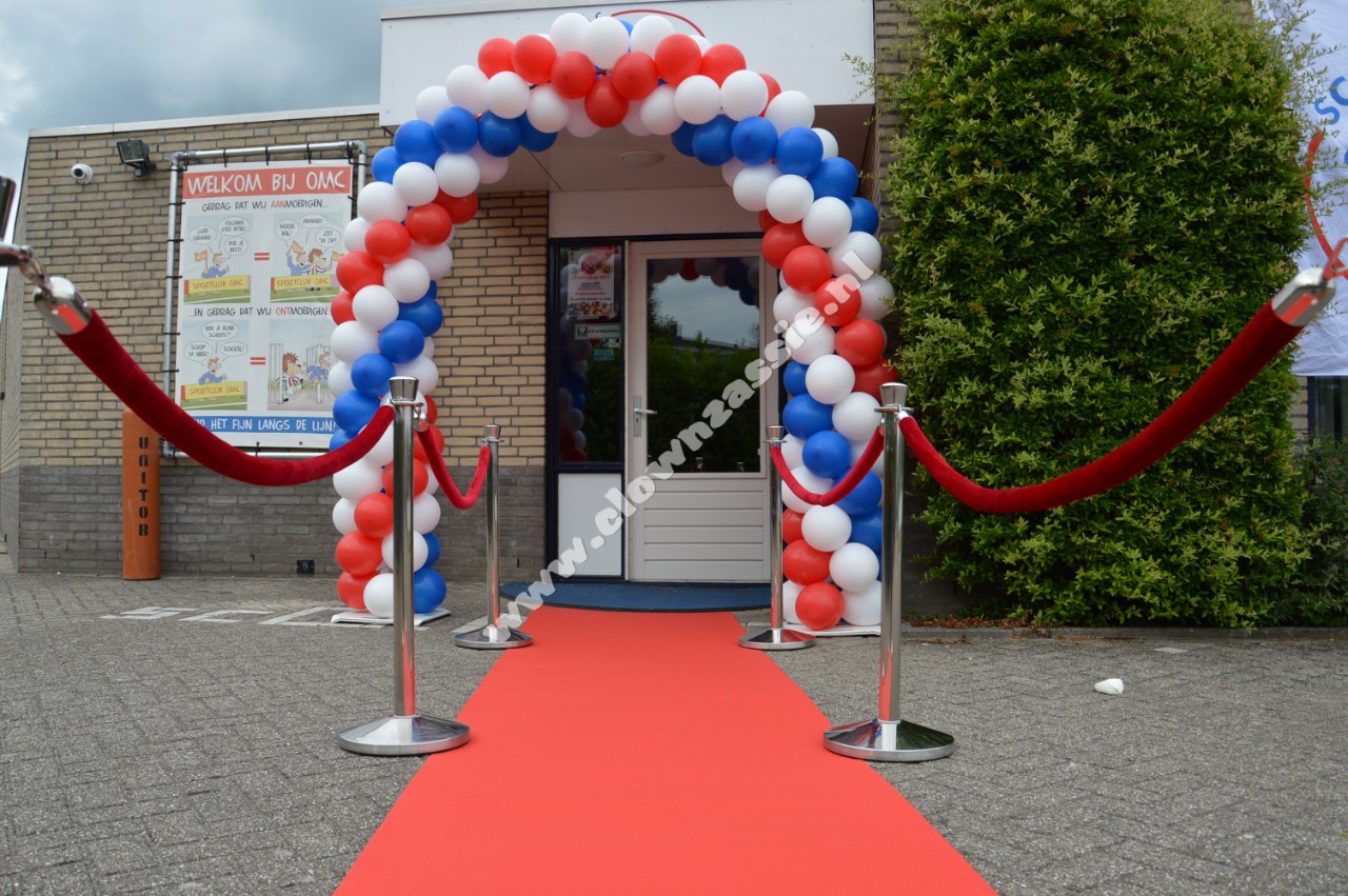 Dalset Observeer Hollywood rode loper kopen - Clown Zassie Entertainment - Kindershows en attracties